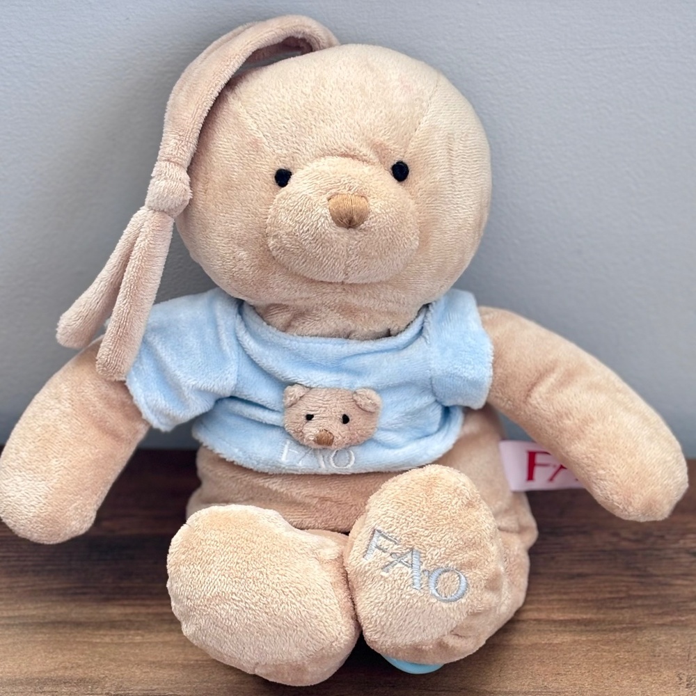 FAO SCHWARZ My First TEDDY BEAR Crib Plush Toys R Us 2010 Musical Pull Toy Blue